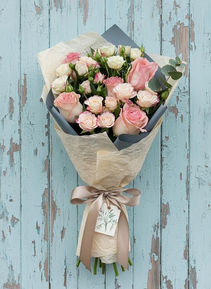 Букет цветов из: Розы в Боровский Тюменская область