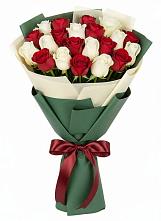 Букет Микс из красных и белых роз #REPLACE_PRED# Боровский Тюменская область