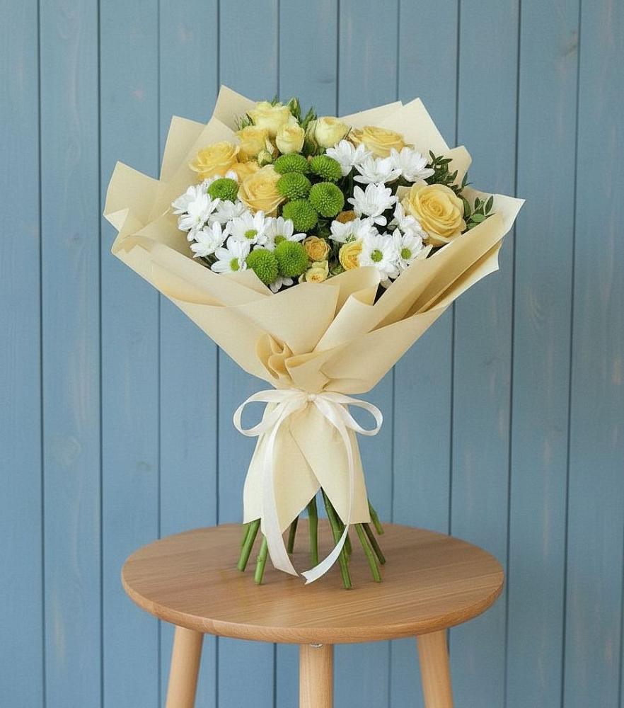 Букет цветов из: Хризантемы и Розы в Боровский Тюменская область