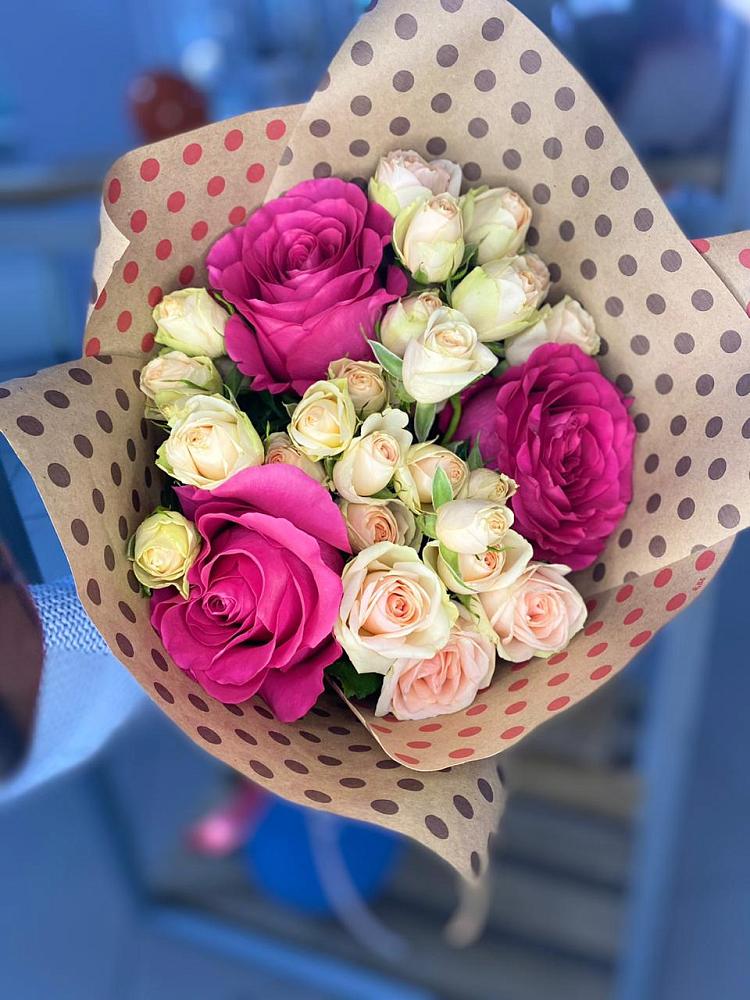 Букет цветов из: Розы в Боровский Тюменская область