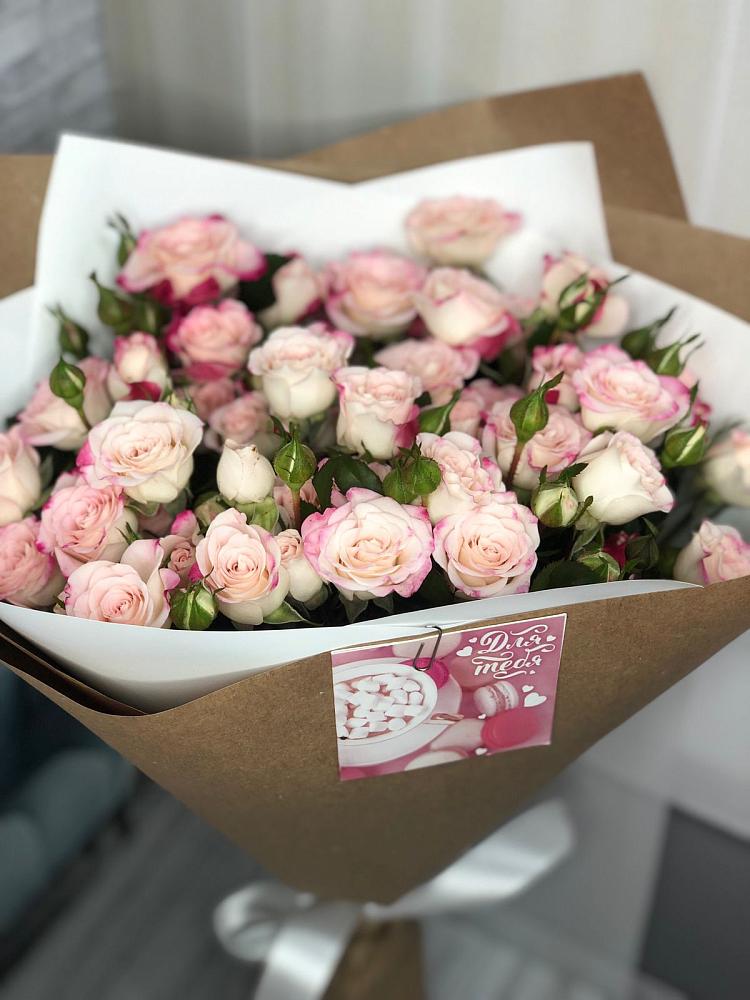 Букет цветов из: Розы в Боровский Тюменская область