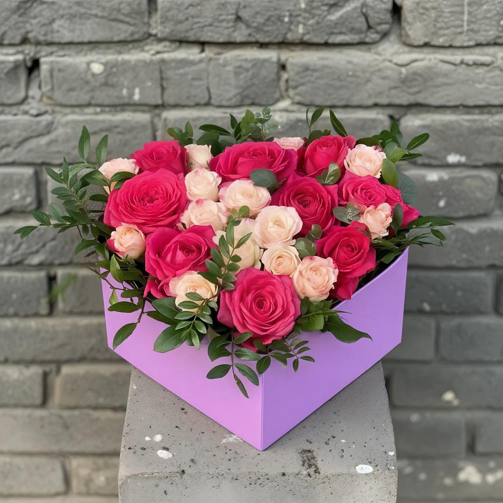 Цветочная композиция из Розы в коробке в Боровский Тюменская область