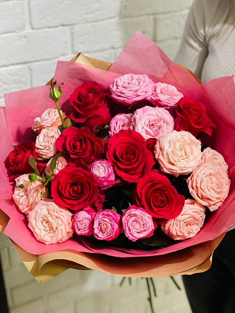 Букет цветов из: Розы в Боровский Тюменская область