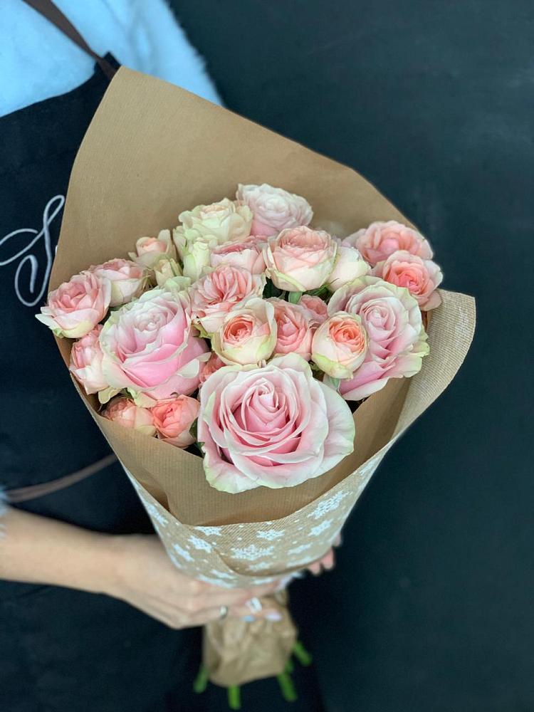 Букет цветов из: Хризантемы и Розы в Боровский Тюменская область